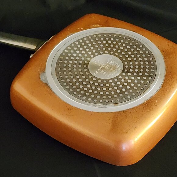 Copper Chef 9.5" Square Skillet/Frying Pan Non-Stick with Vented Lid - Picture 8 of 12